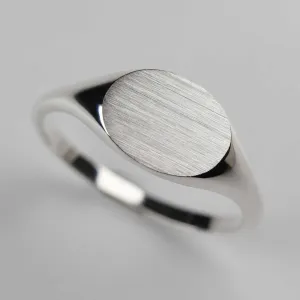 11x9mm Horizontal Oval Signet Ring