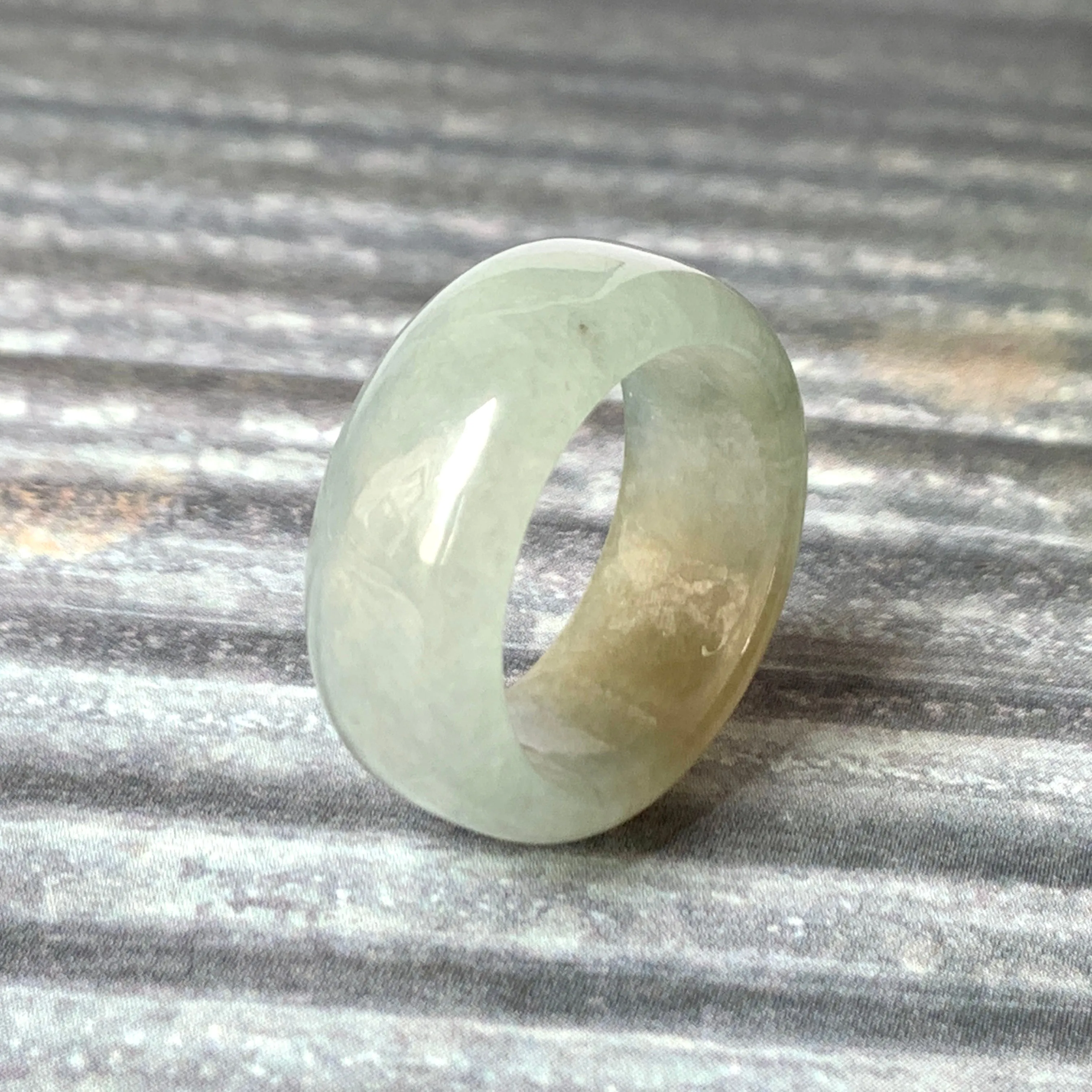 17mm A-Grade Natural Light Bluish Green Jadeite Abacus Ring Band No.220683