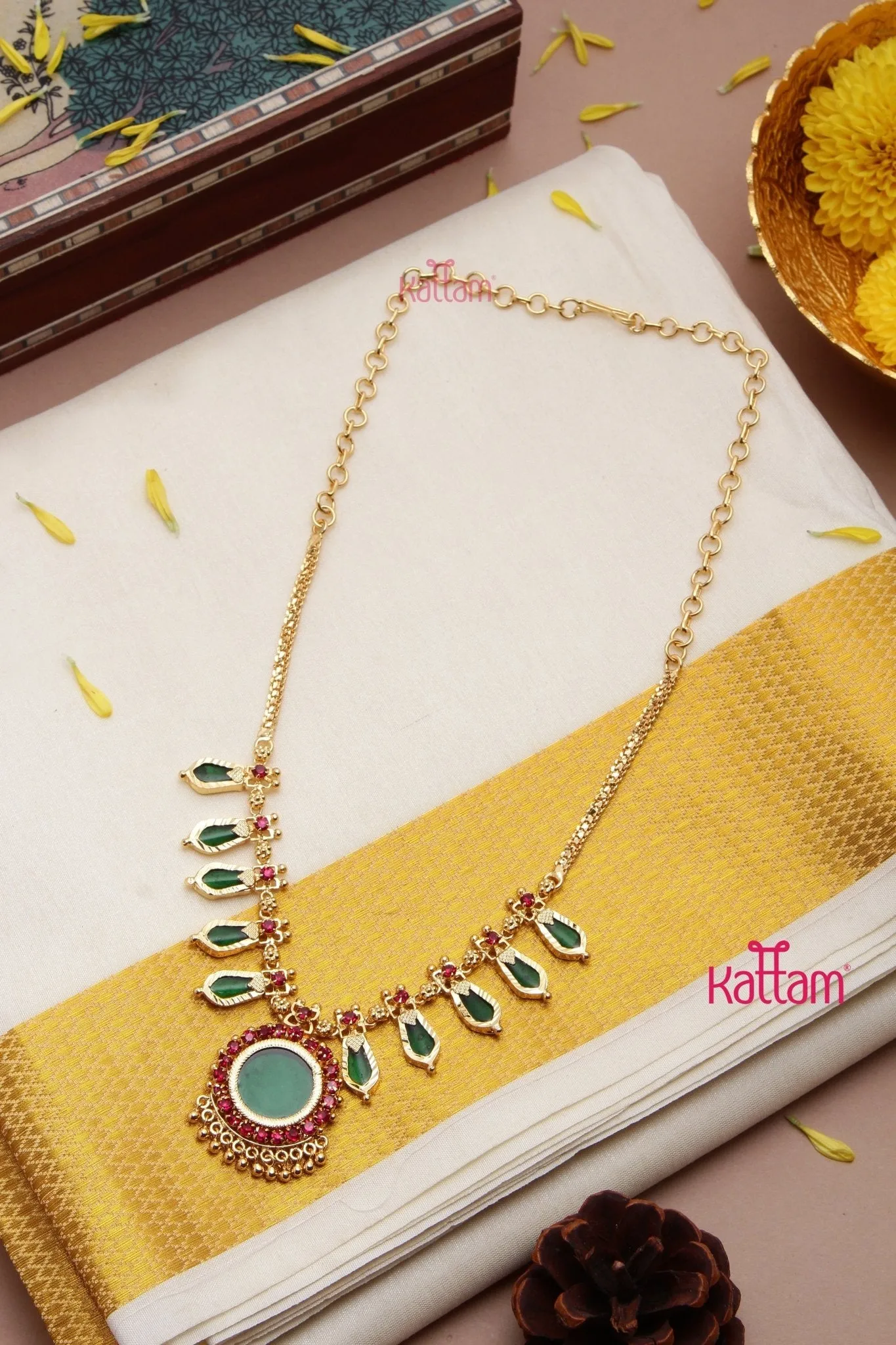 Aswathy Kerala Palakka Spike Chain ( No Earrings )