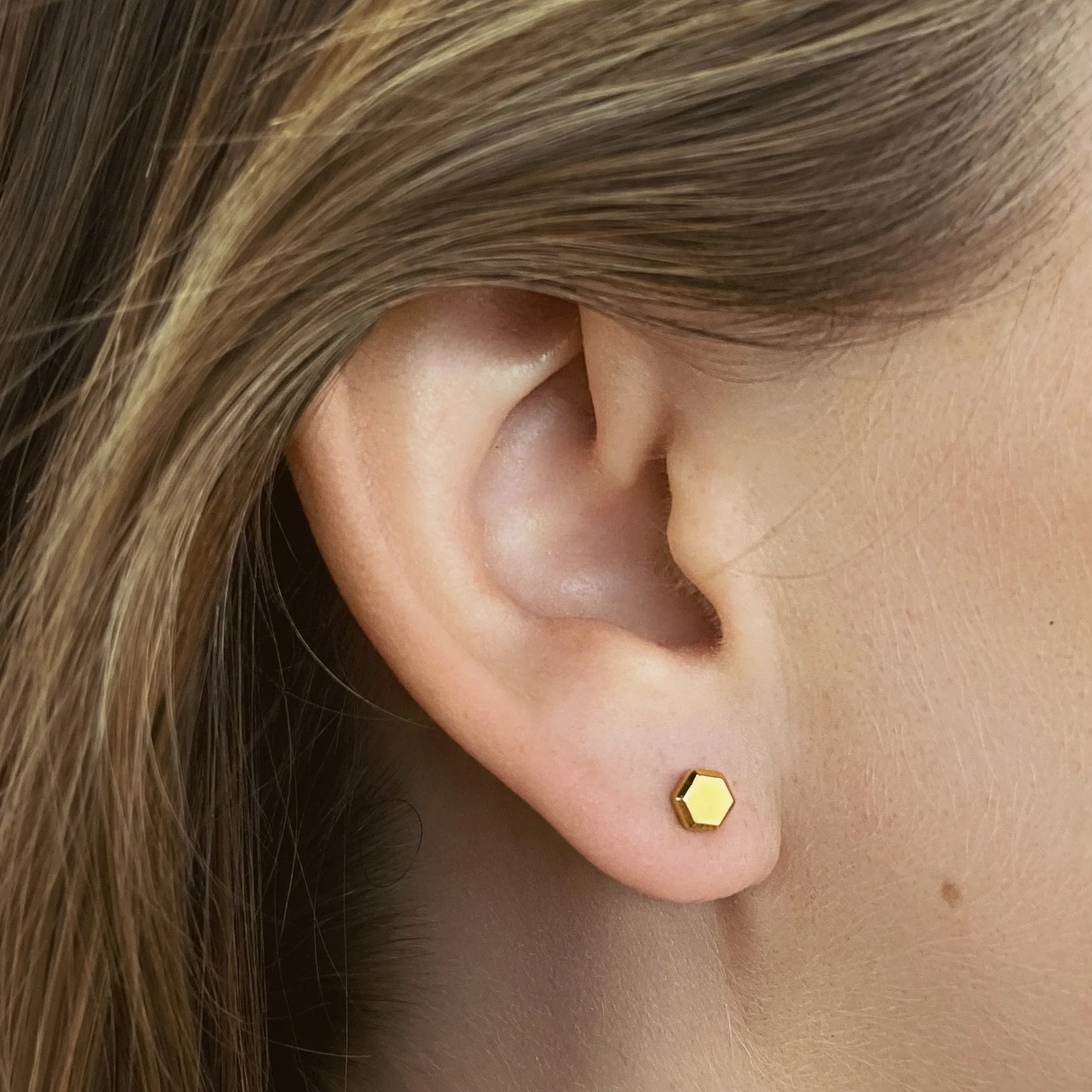 Essentielle Hexagon Stud Earring, Gold Colour