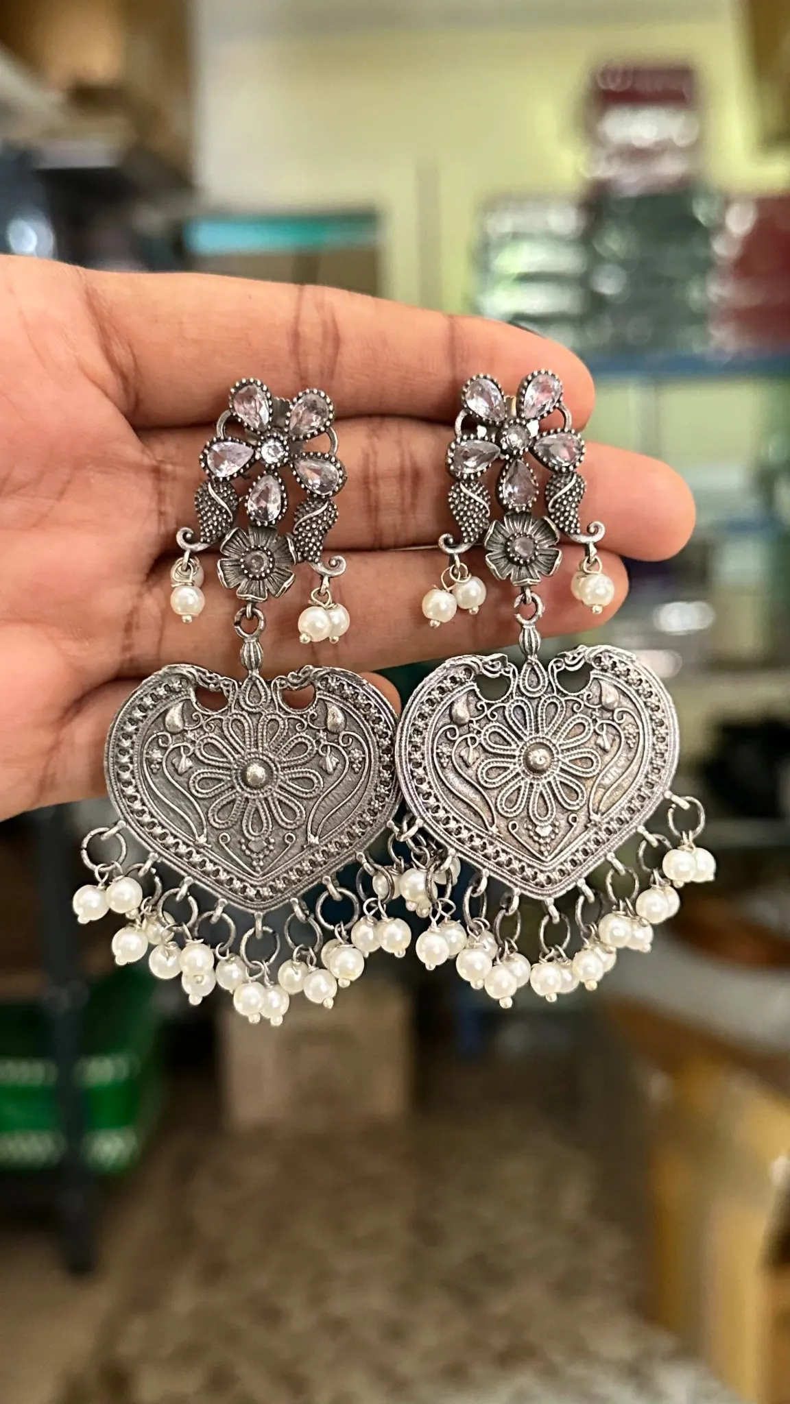 Flower Heart Pearls Drop Earring