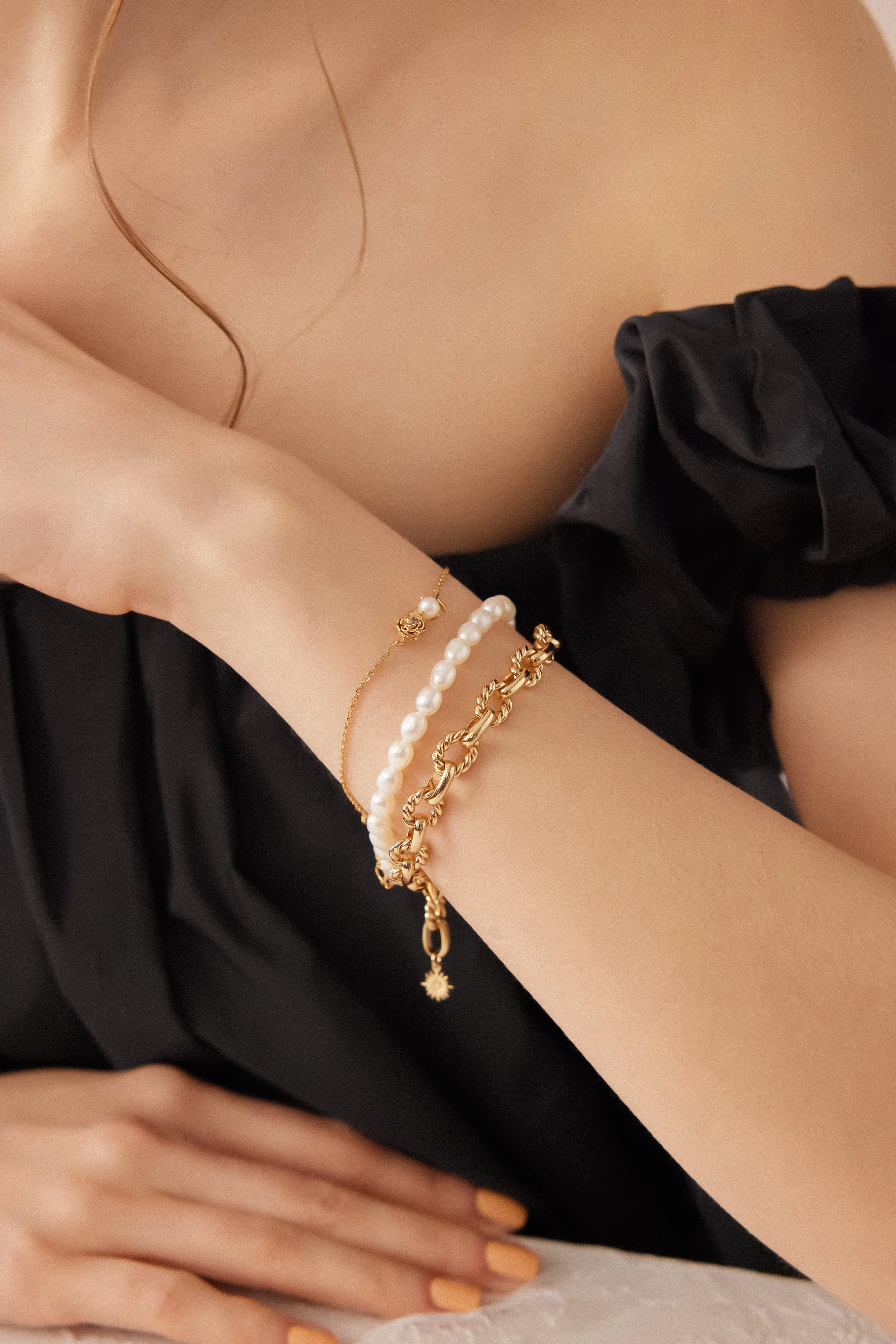 Freshwater Pearl Gold Carnation Choker/Double Bracelet