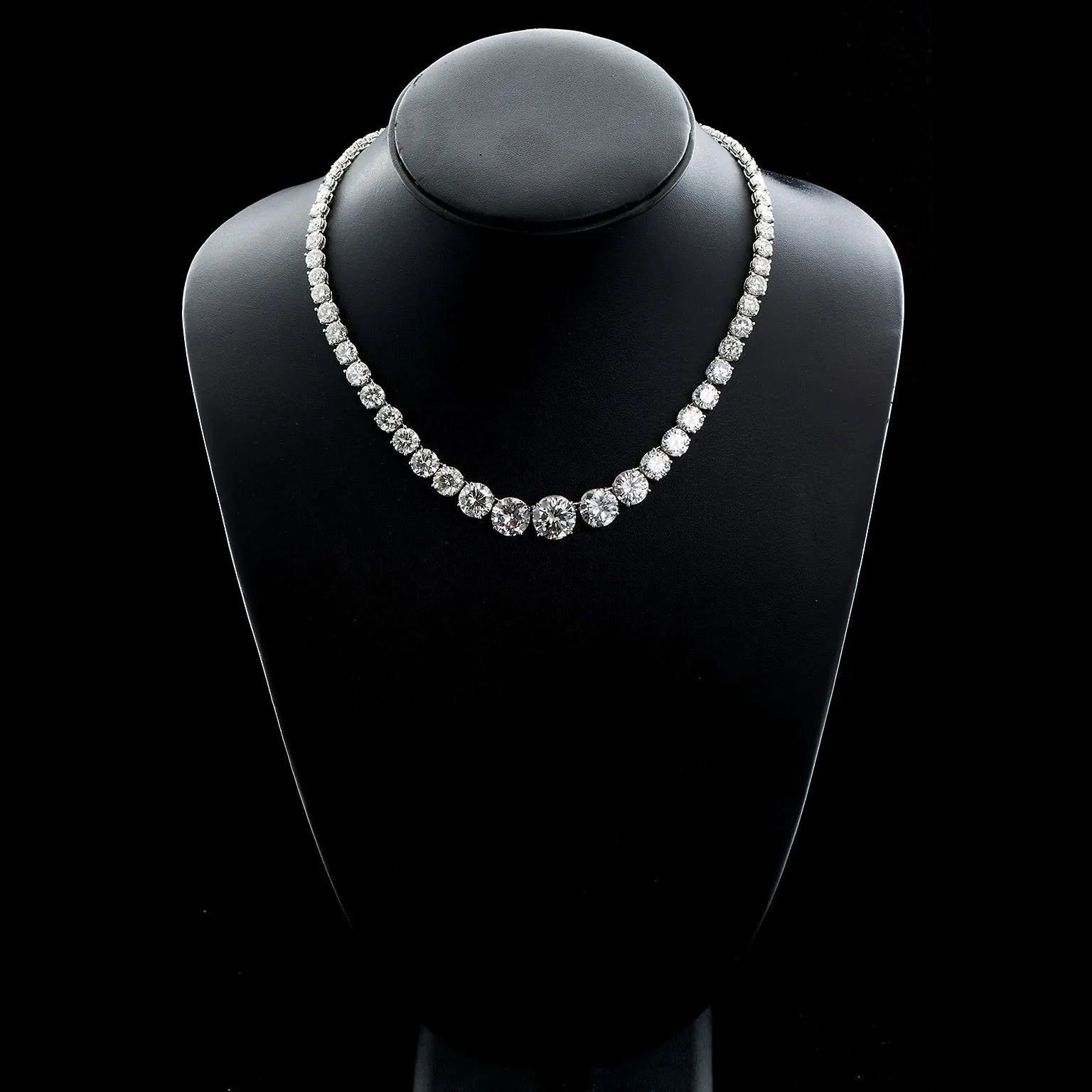 Grand Diamond Rivière Necklace 65 Carats