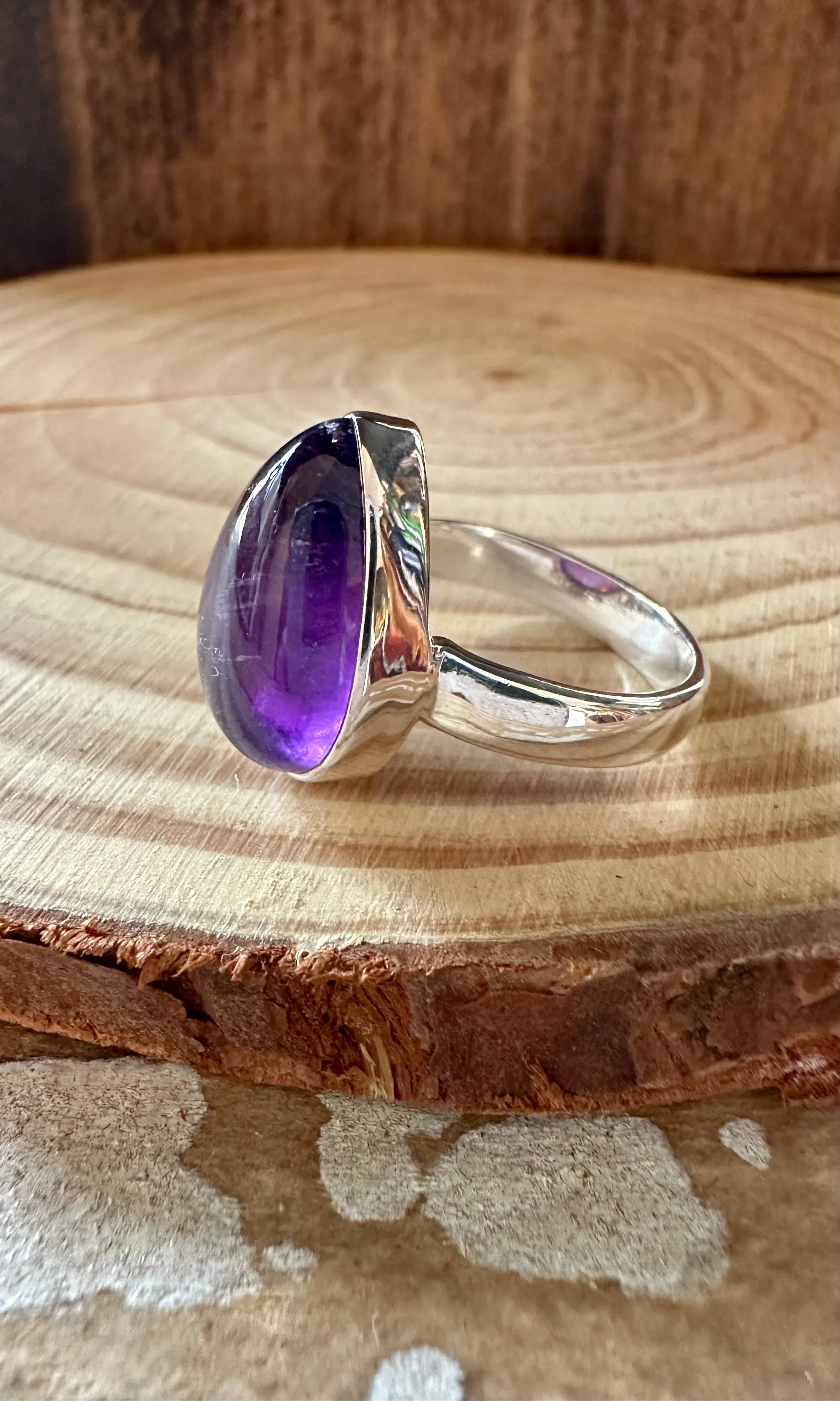 ROUND TEARDROP Amethyst Sterling Silver Ring • Size 8