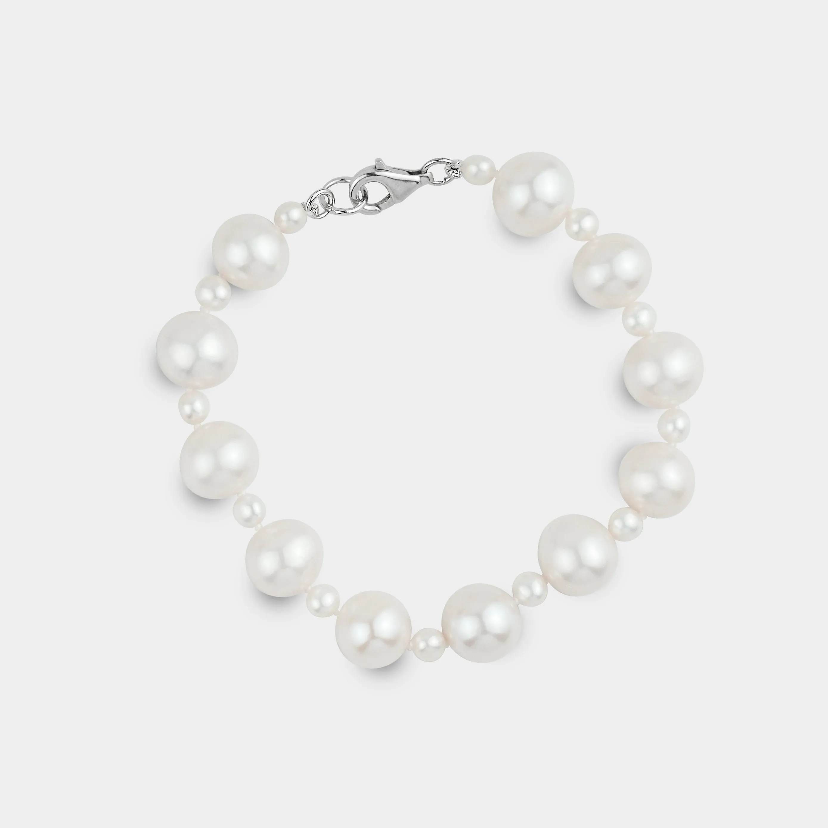 THE CONTEMPORARY PEARL BRACELET