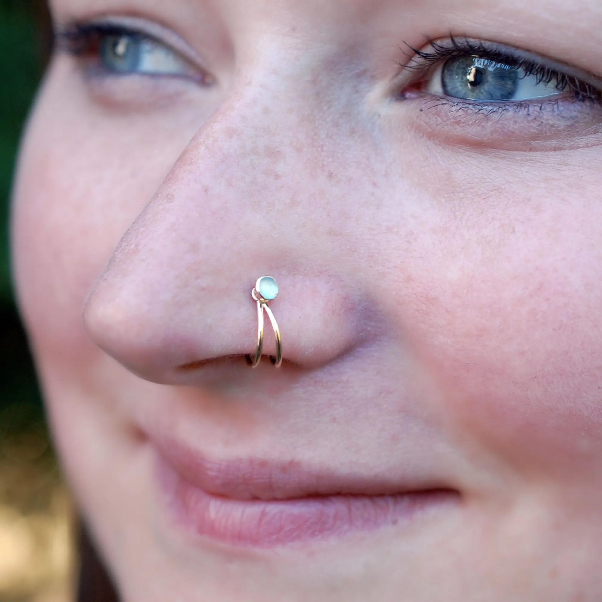 The Enhancer in Gold - Turn Your Stud into a Double Nose Ring