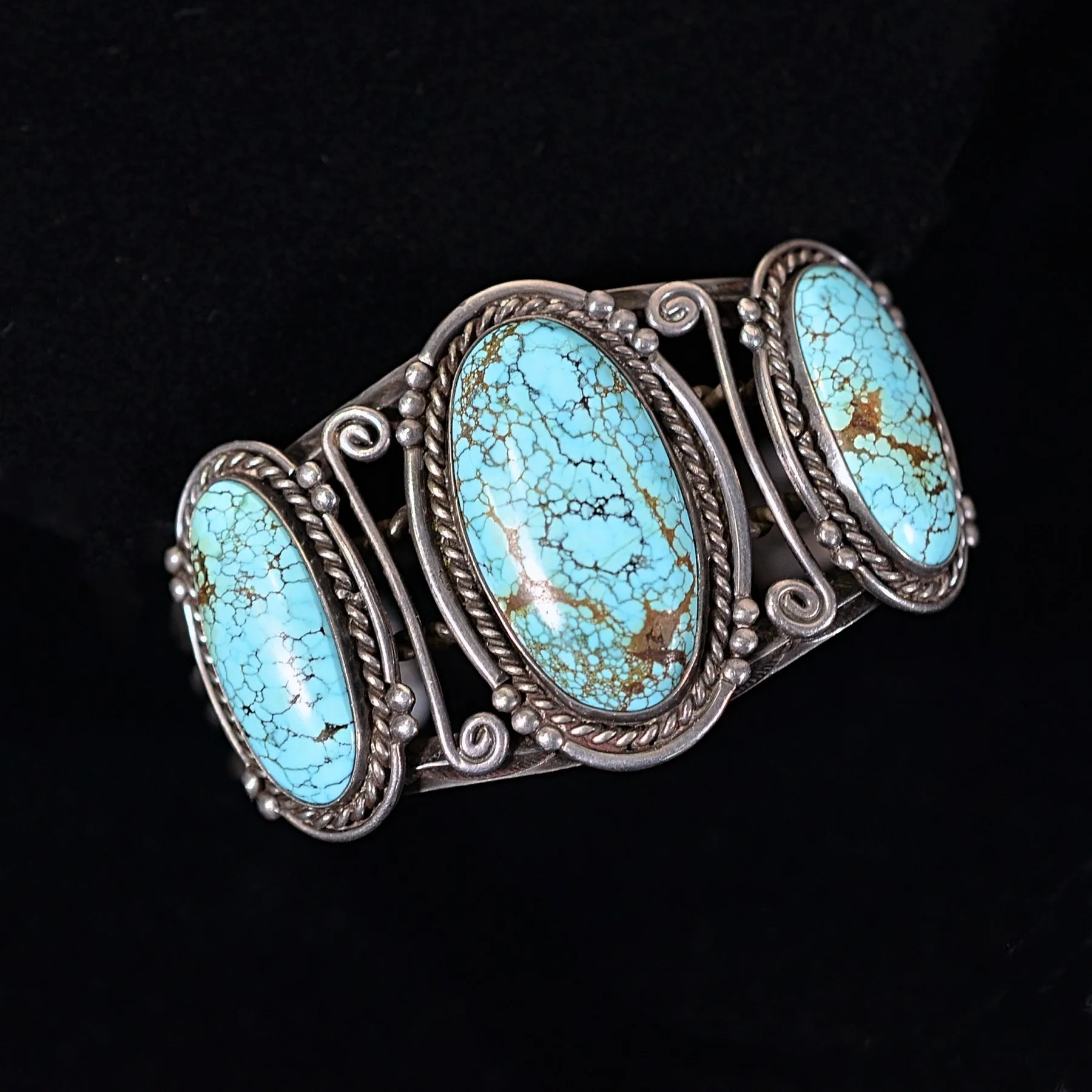 Vintage 1940s Navajo #8 Turquoise Silver Native American Cuff Bracelet 59.5 Grams